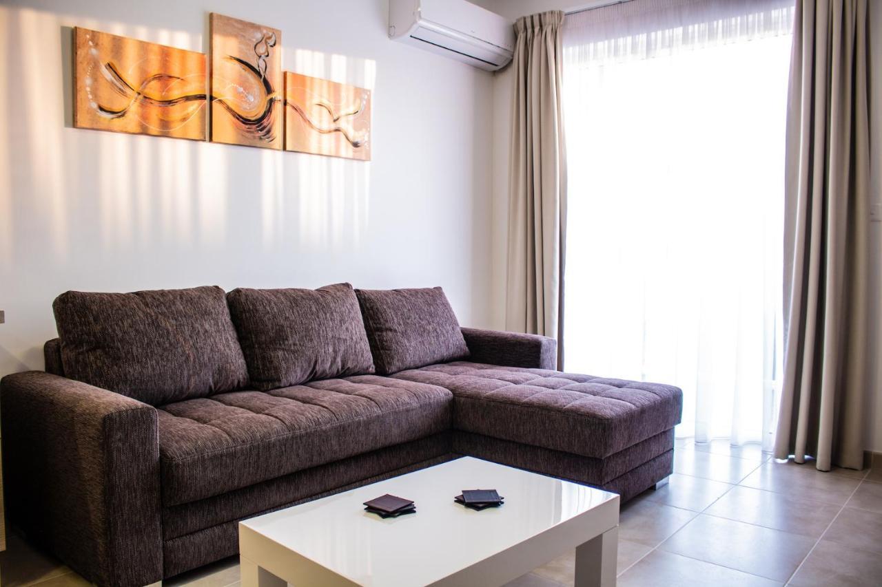 2 Bedroom Apartment Close To City Centre Tas-Sienja Экстерьер фото